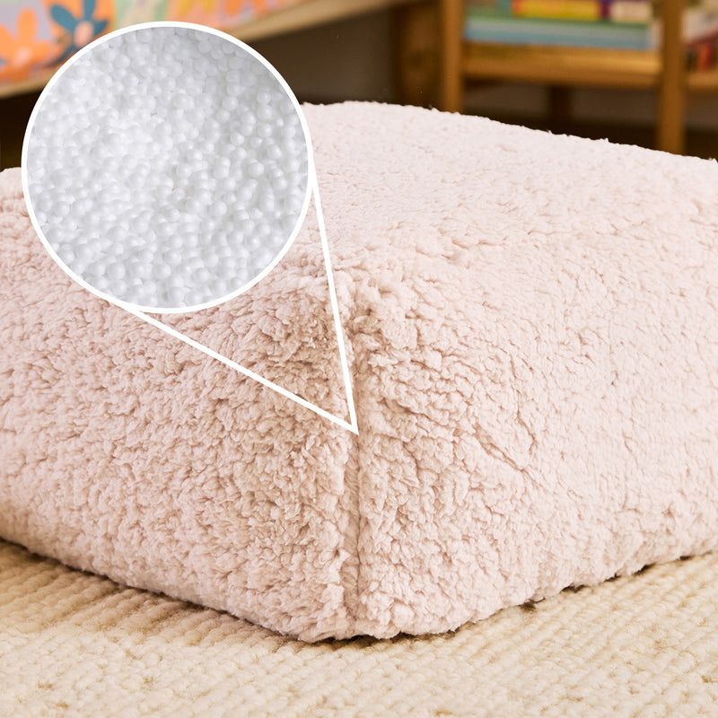 Pouf carré en polaire Teddy Mini Amara - Rose
